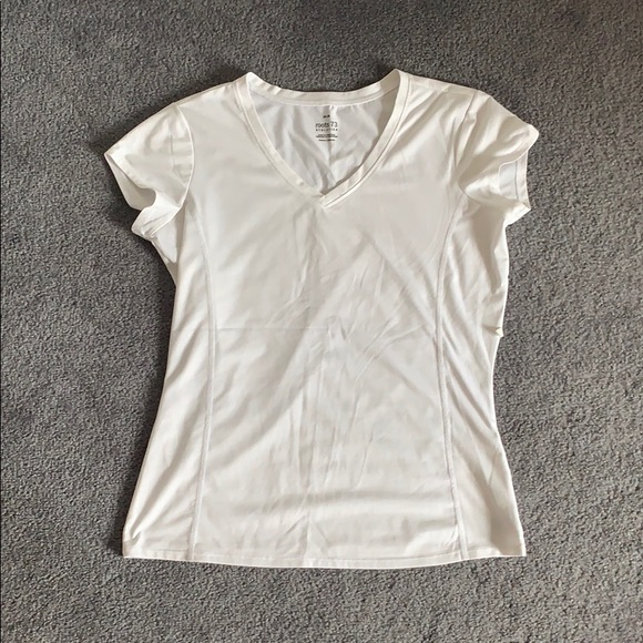 2/$35 Gap Workout Tops - Picture 2 of 7